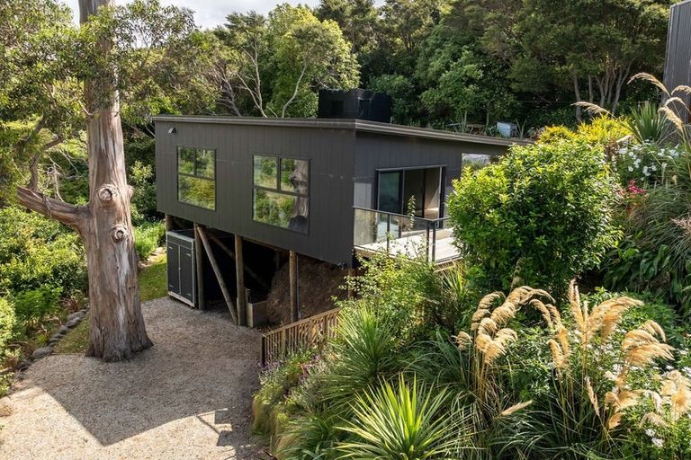 Photo of property in 85 Coast Road, Warrington, Waikouaiti, 9471