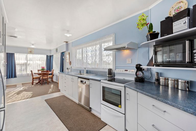 Photo of property in 19 Cecil Street, St Andrews, Hamilton, 3200