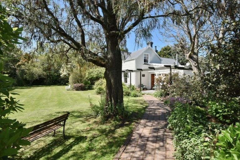 Photo of property in 61 Gordon Street, Southbridge, 7602