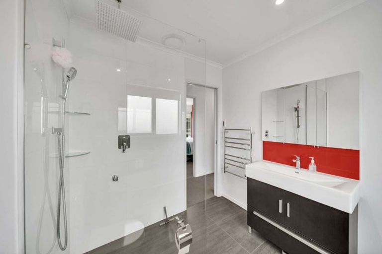 Photo of property in 44 Mcneil Street, Balclutha, 9230