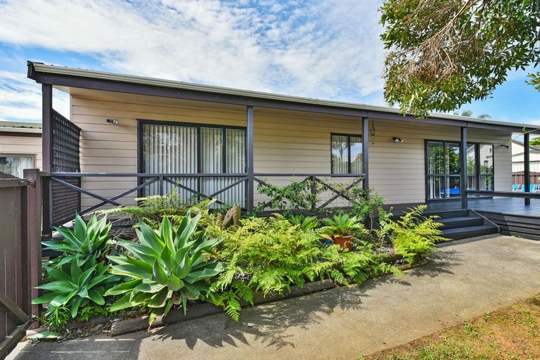 Photo of property in 8 Hadley Wood Drive, Wattle Downs, Auckland, 2103