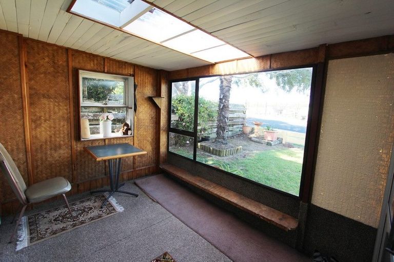 Photo of property in 2/4 Ray Small Drive, Papakura, 2110