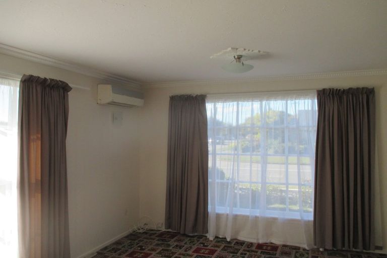 Photo of property in 1/202 Waimairi Road, Ilam, Christchurch, 8041