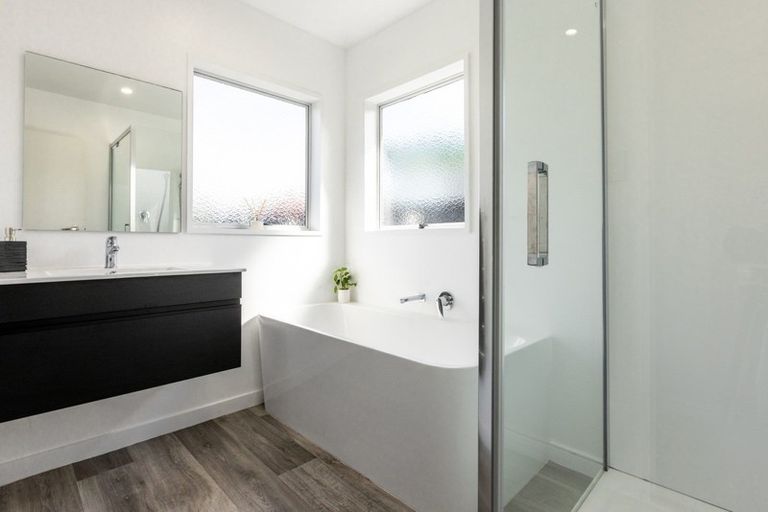 Photo of property in 11 Roskilda Crescent, Taradale, Napier, 4112