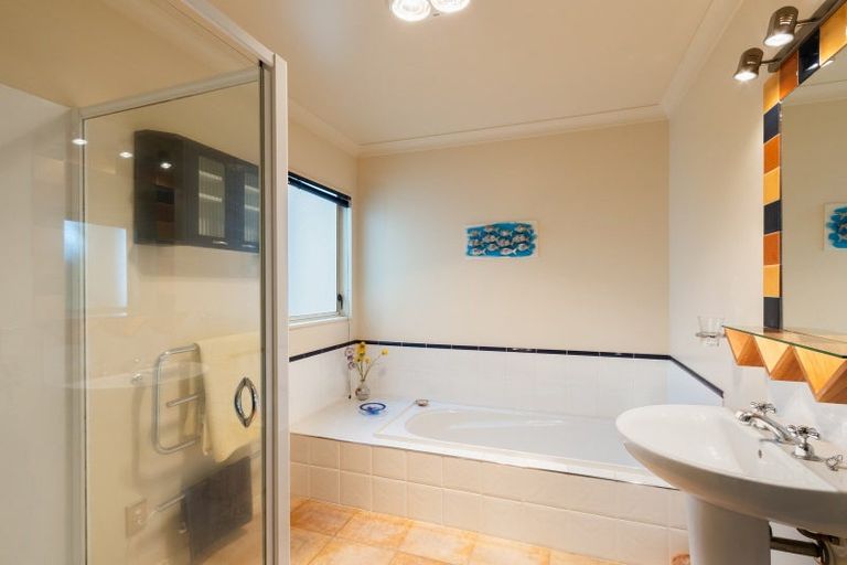 Photo of property in 29 Avion Terrace, Raumati Beach, Paraparaumu, 5032