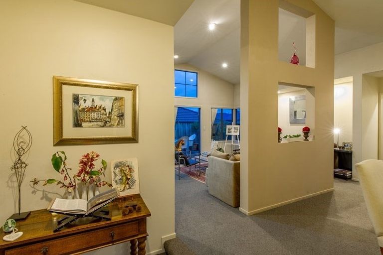 Photo of property in 762 Chapel Road, Shamrock Park, Auckland, 2016