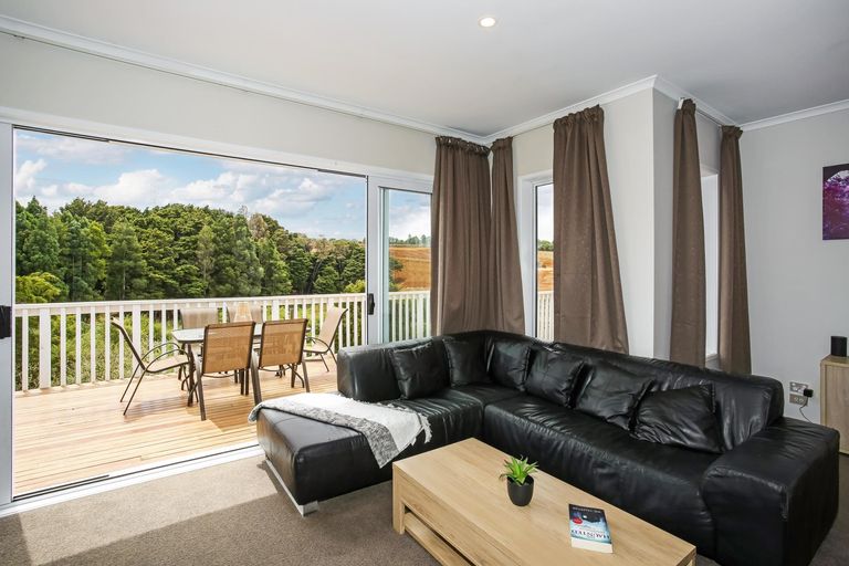 Photo of property in 11 Muirhill Place, Pokeno, 2402