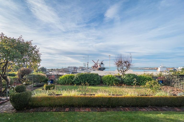 Photo of property in 17 The Terrace, Timaru, 7910