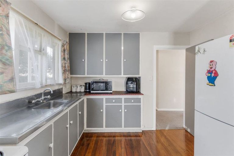 Photo of property in 50 Lyndhurst Crescent, Aranui, Christchurch, 8061