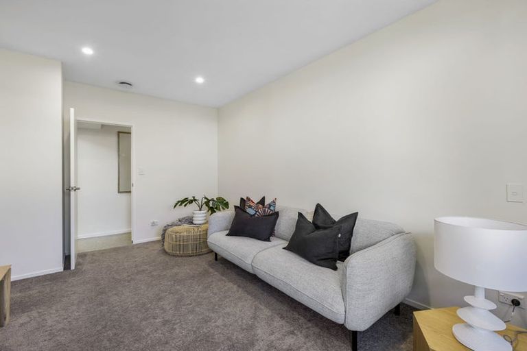 Photo of property in 69 De Luen Avenue, Tindalls Beach, Whangaparaoa, 0930
