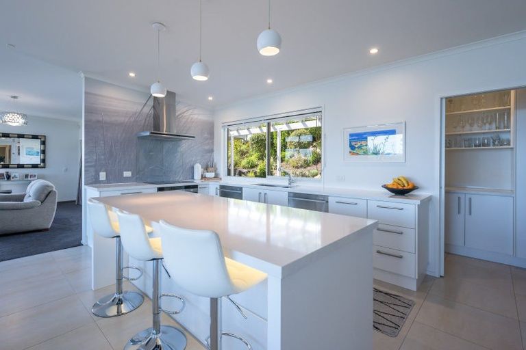 Photo of property in 23 Katania Heights, Brightwater, 7022