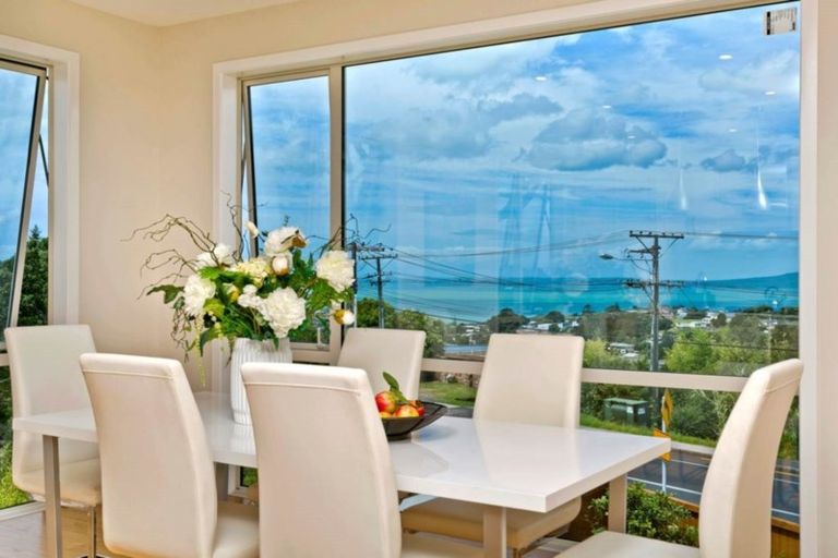 Photo of property in 187a Browns Bay Road, Browns Bay, Auckland, 0630