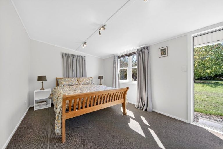 Photo of property in 14 Campbell Drive, Martinborough, 5711