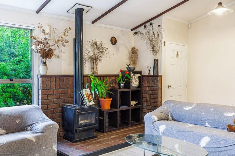 Photo of property in 10 Skyla Place, Massey, Auckland, 0614