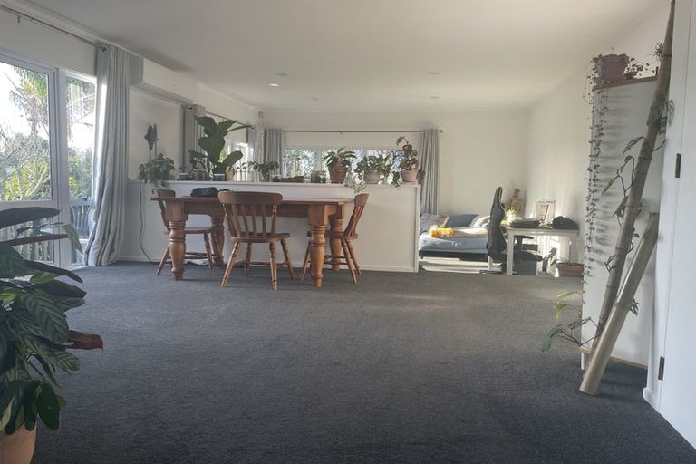 Photo of property in 5 Altair Place, Windsor Park, Auckland, 0632