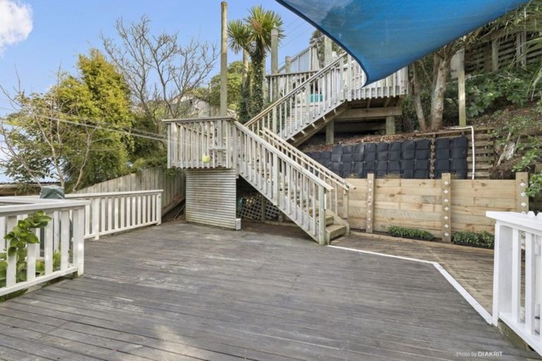 Photo of property in 161 Sutherland Road, Lyall Bay, Wellington, 6022