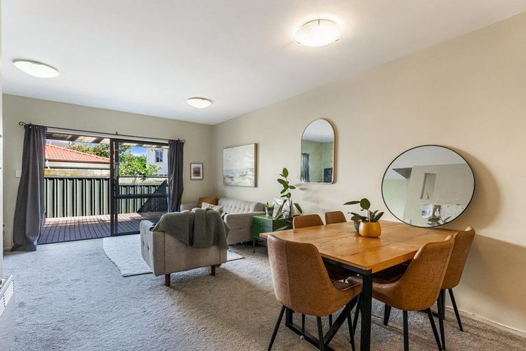 Photo of property in 15/21 Armoy Drive, East Tamaki, Auckland, 2016