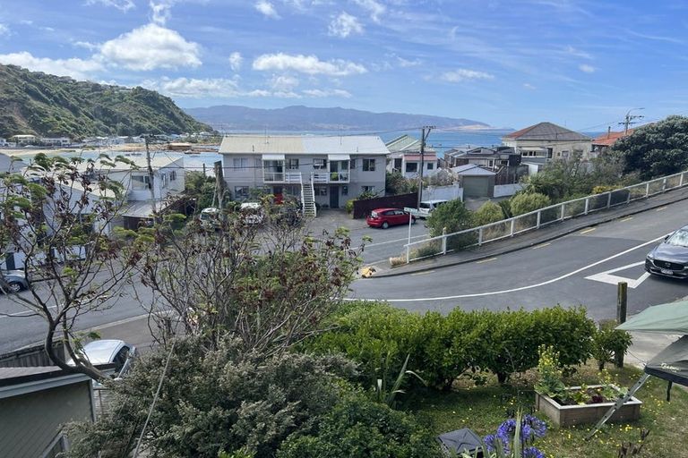 Photo of property in 2 Milne Terrace, Island Bay, Wellington, 6023