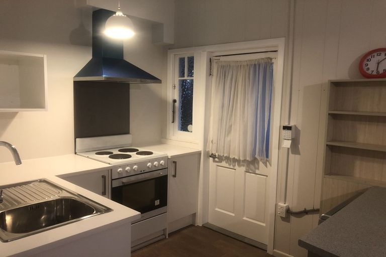 Photo of property in 56 Old Wairoa Road, Papakura, 2110