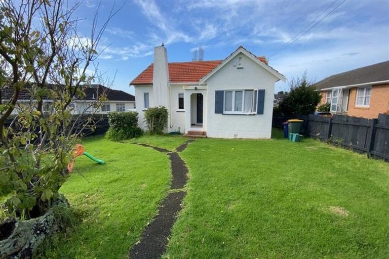 Photo of property in 1/72 Nile Road, Milford, Auckland, 0620