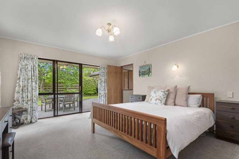 Photo of property in 11 Balcairn Place, Terrace End, Palmerston North, 4410