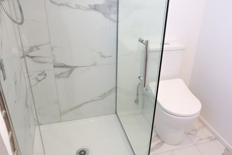 Photo of property in 1 Division Street, Riccarton, Christchurch, 8041