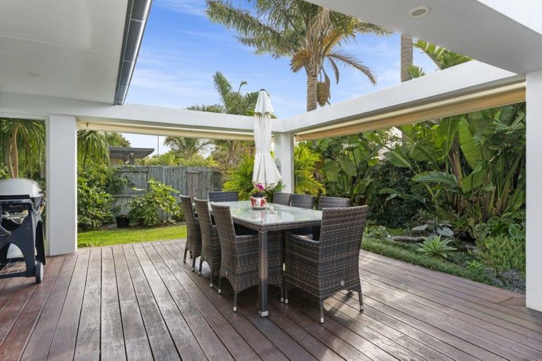 Photo of property in 115 Gravatt Road, Papamoa Beach, Papamoa, 3118