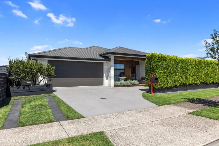 Photo of property in 80 Penetaka Heights, Pyes Pa, Tauranga, 3112