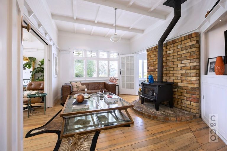 Photo of property in 56 Queen Street, Riverhead, 0820