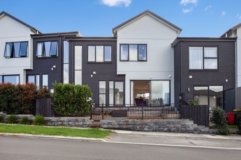 Photo of property in 7b Podgora Avenue, Kumeu, 0810