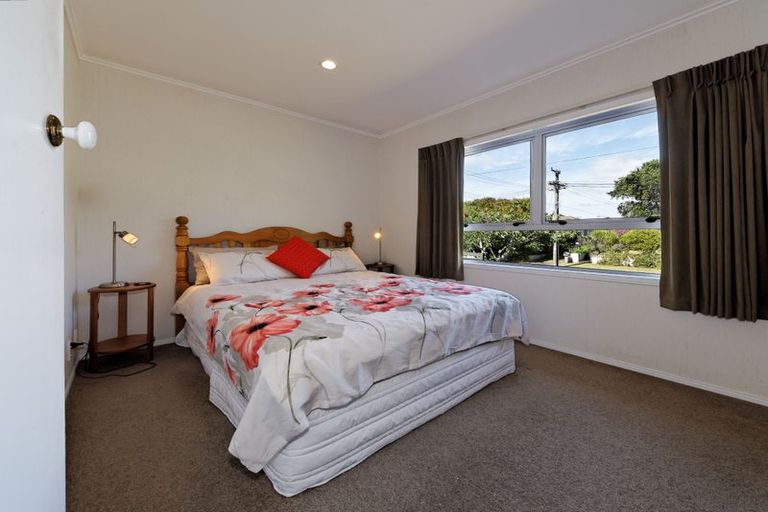 Photo of property in 17 Lipscombe Avenue, Papatoetoe, Auckland, 2025