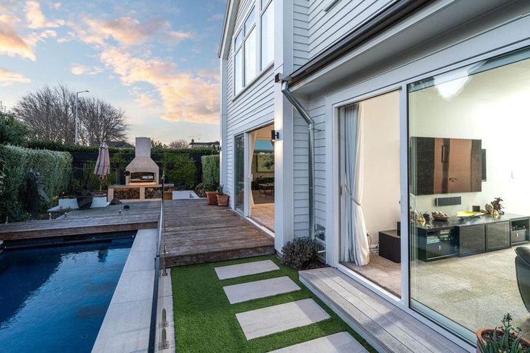 Photo of property in 197 Fendalton Road, Fendalton, Christchurch, 8052