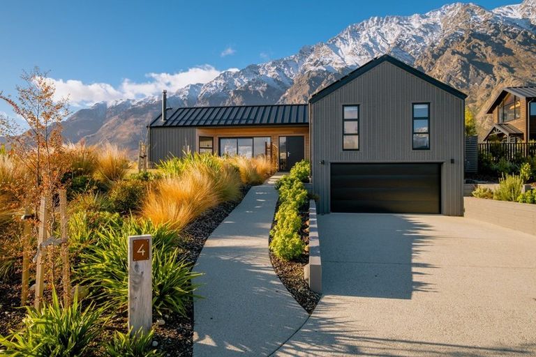 Photo of property in 4 Wanderer Lane, Jacks Point, Queenstown, 9371