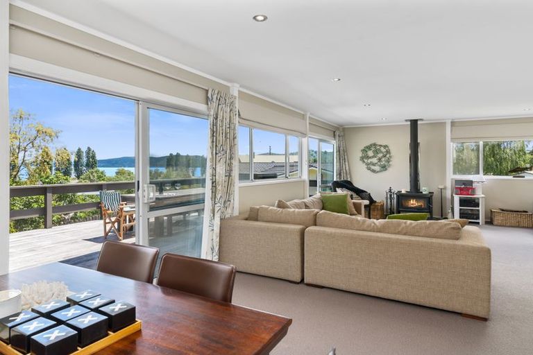 Photo of property in 15 Kenrigg Road East, Kinloch, Taupo, 3377