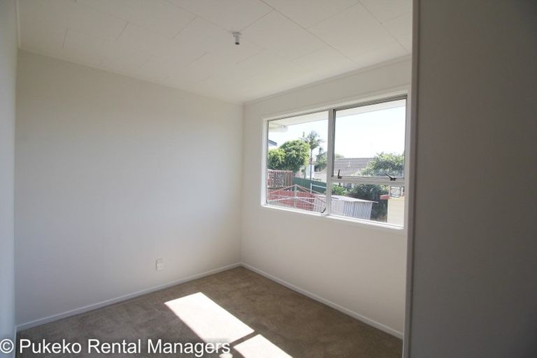Photo of property in 33 Lendenfeld Drive, Papatoetoe, Auckland, 2025