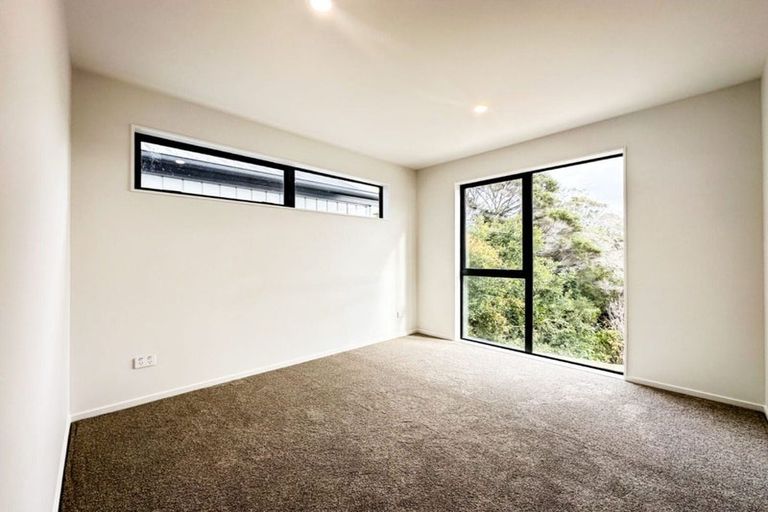 Photo of property in 23d West Harbour Drive, West Harbour, Auckland, 0618