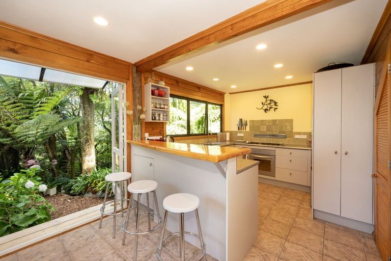 Photo of property in 191 Carter Road, Oratia, Auckland, 0604