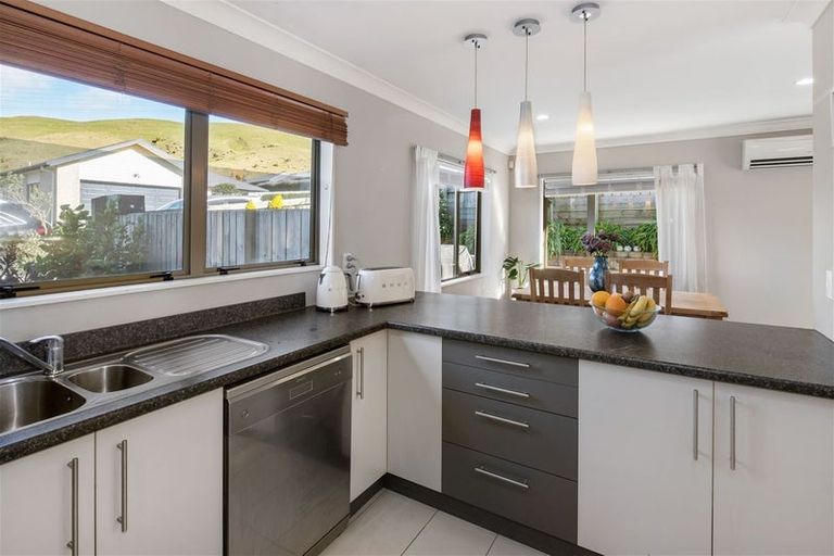 Photo of property in 14a Gifford Grove, Churton Park, Wellington, 6037