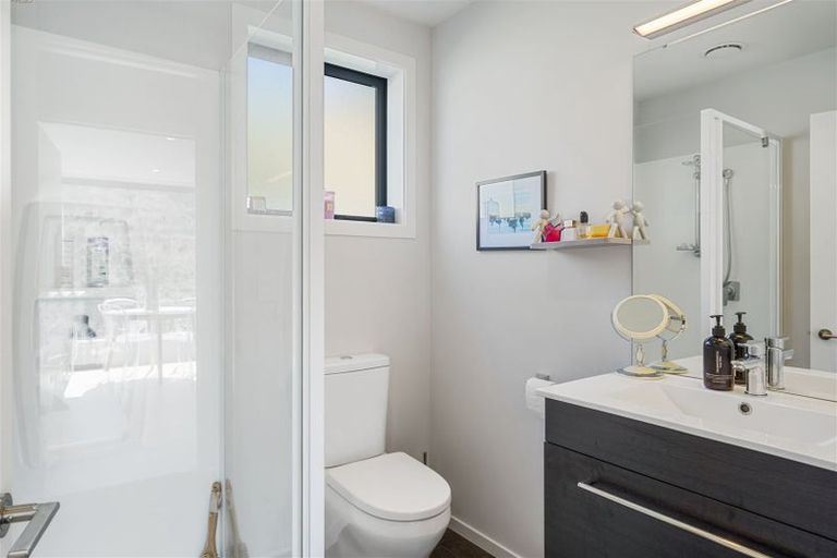 Photo of property in 25g Walkers Road, Lyttelton, 8082