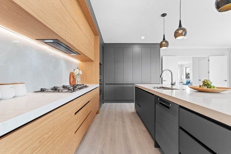 Photo of property in 13 Lumber Rise, Swanson, Auckland, 0614