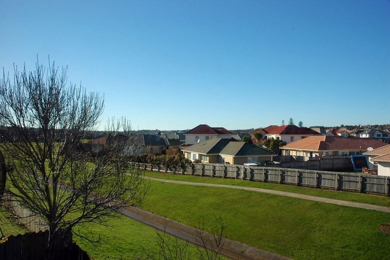 Photo of property in 192a Botany Road, Botany Downs, Auckland, 2010