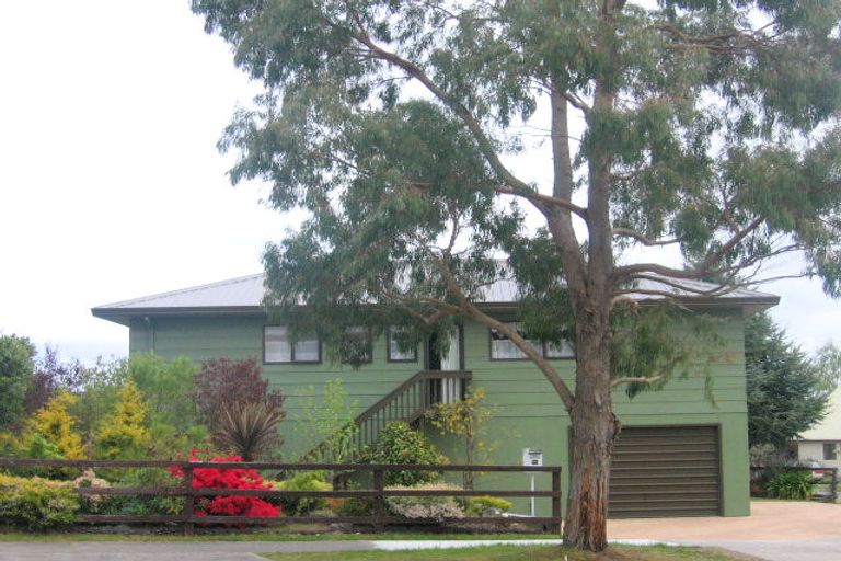 Photo of property in 35 Grace Crescent, Richmond Heights, Taupo, 3330