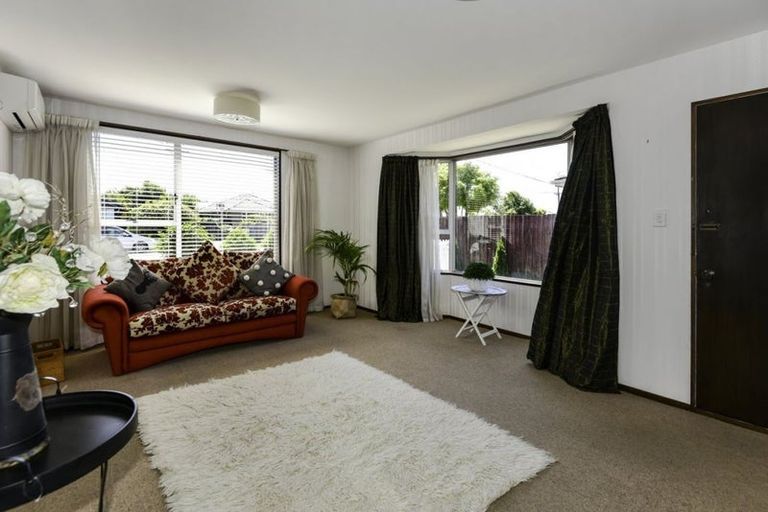 Photo of property in 1/64 Highsted Road, Bishopdale, Christchurch, 8053