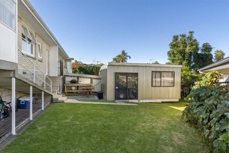 Photo of property in 1 Highfield Crescent, Brookfield, Tauranga, 3110
