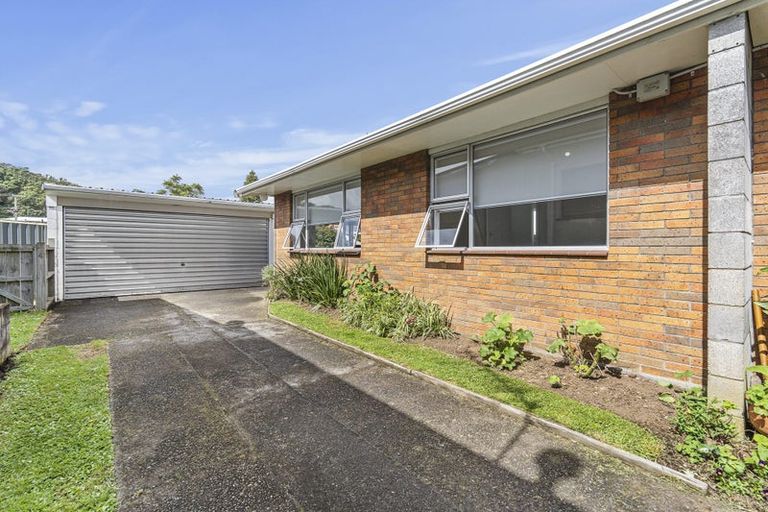Photo of property in 28b Pendarves Street, New Plymouth, 4310