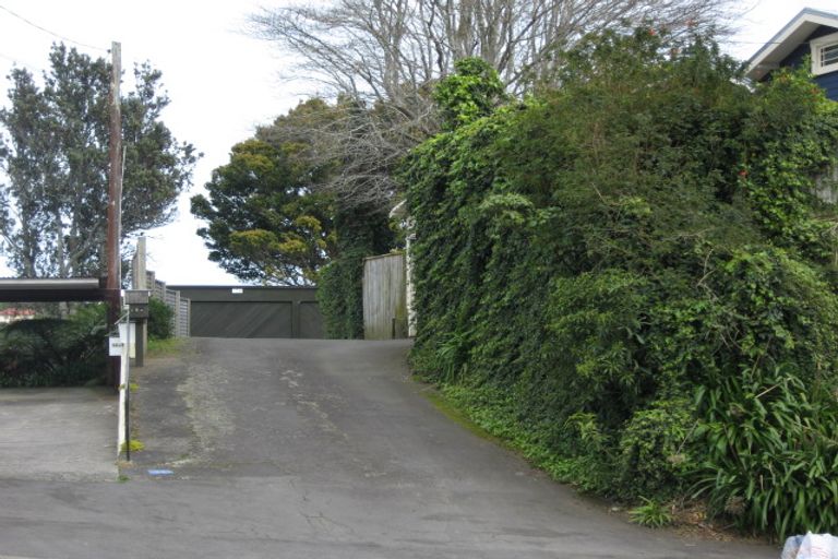 Photo of property in 12 Victoria Road, New Plymouth, 4310