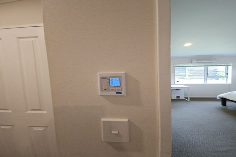 Photo of property in 93a Taylor Terrace, Tawa, Wellington, 5028