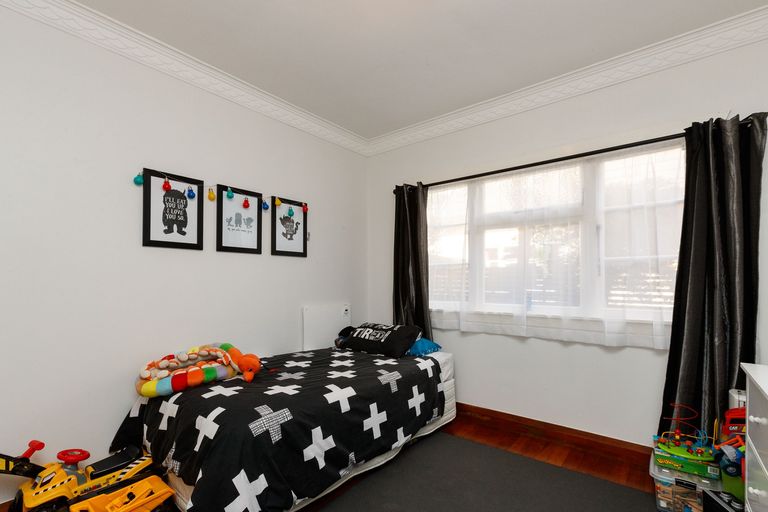 Photo of property in 23 Ngaio Street, West End, Palmerston North, 4412