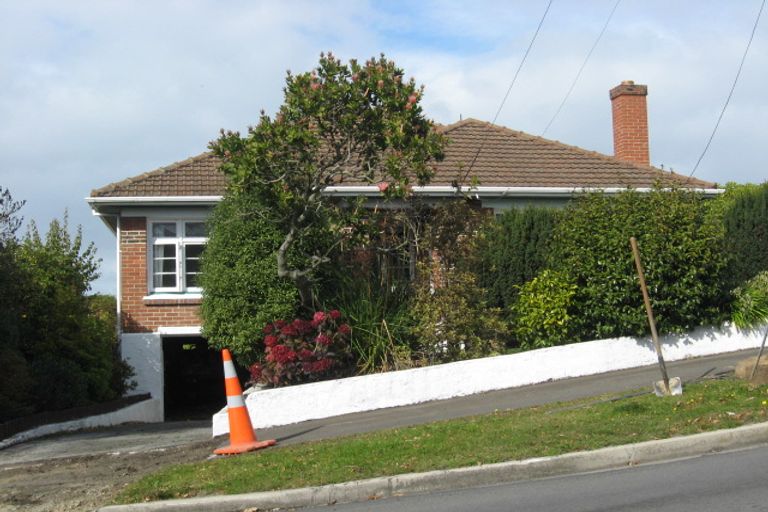 Photo of property in 79 Middleton Road, Kew, Dunedin, 9012