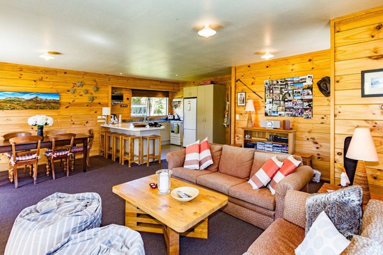 Photo of property in 83 Shannon Street, Ohakune, 4625